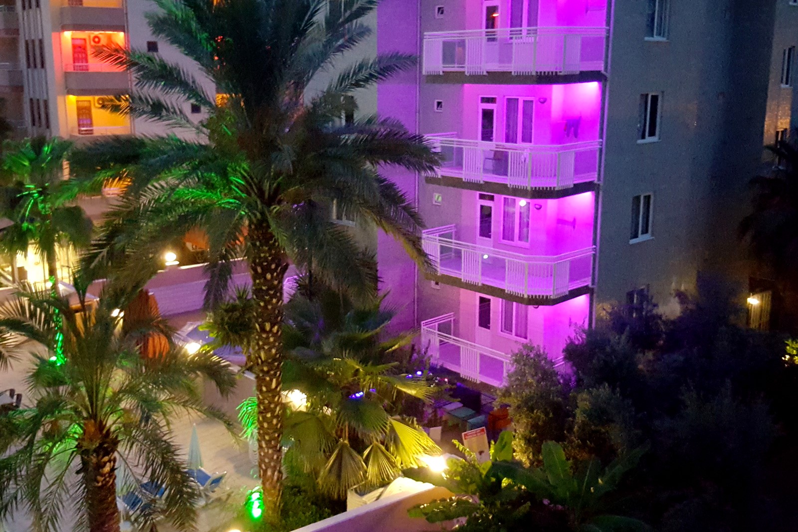 Carmen Otel Alanya ekonomik tatil hotel hersey dahil ucuz otel balayı